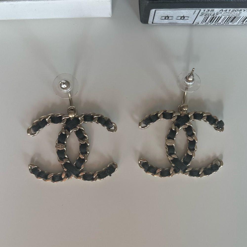 Chanel Vintage Black Gold Chain Dangle Jumbo Earrings Rare Limited Edition